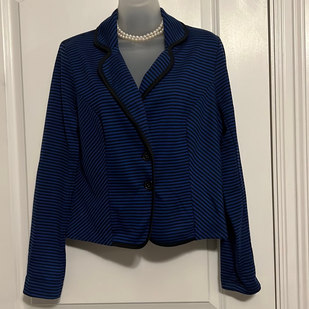 Women’s (M) Jacket - Cato - Like New